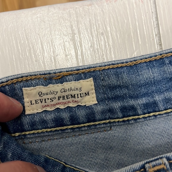 Levi’s 721 high rise jeans - Picture 3 of 9